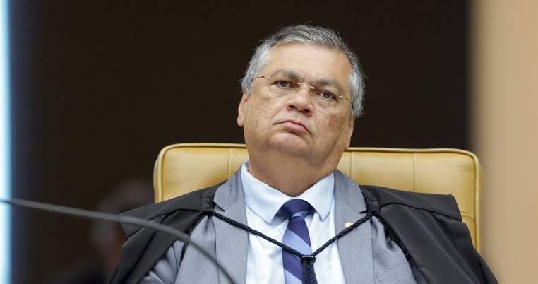 Oposição critica Dino e usa decisão sobre Andrei para expor crise no STF